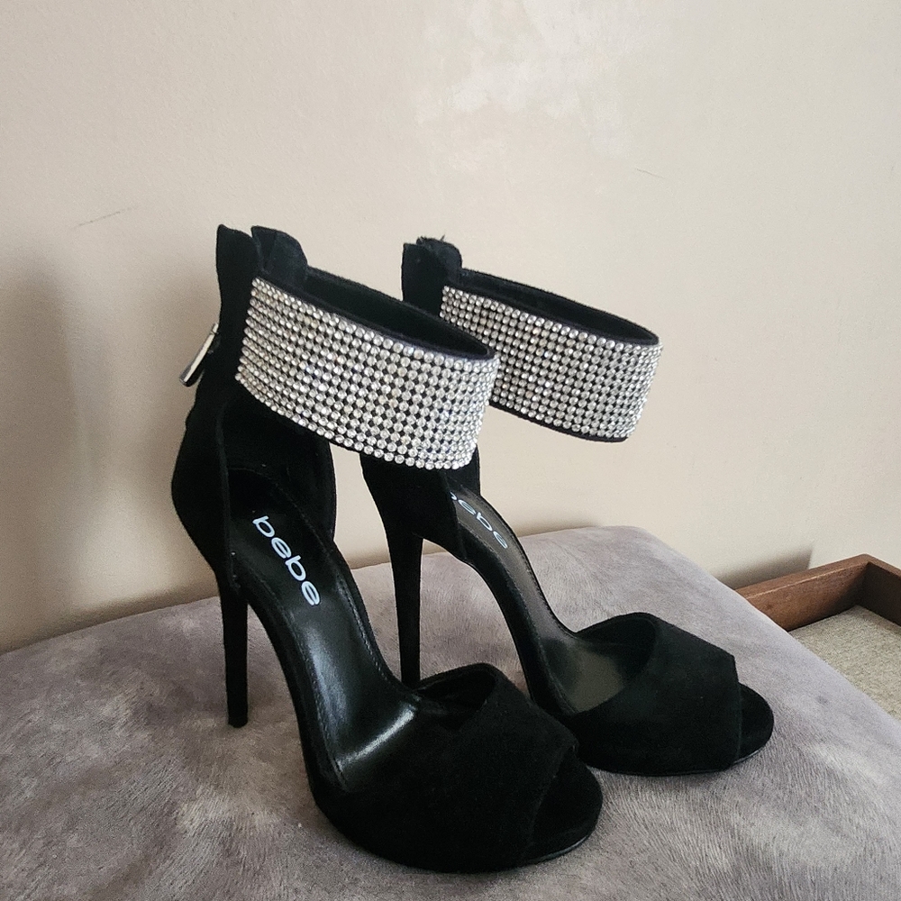EUC Rhinestone ankle peep toe sandals